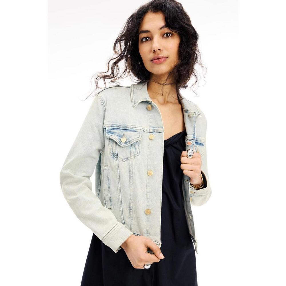 7 For All Mankind  Classic Trucker Denim Jacket Size XS with Light Discoloration